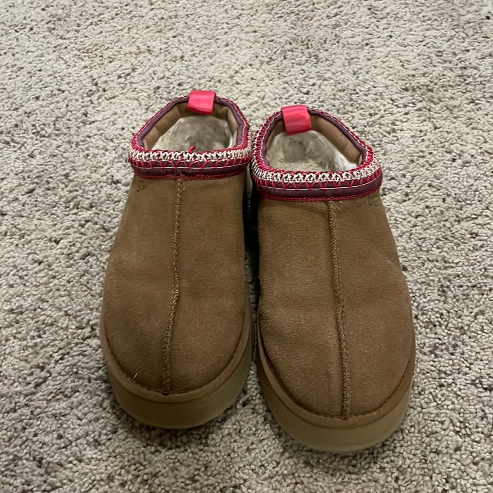 Ugh Tasman slippers platform